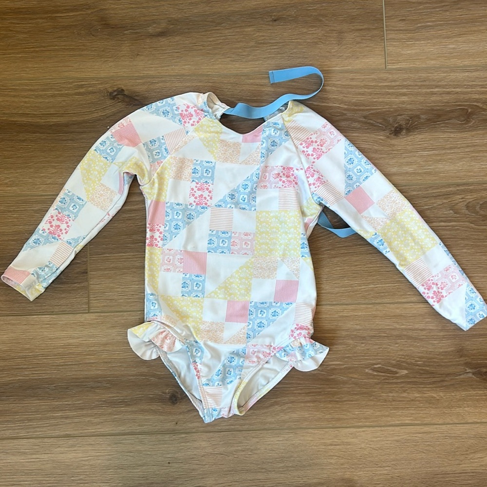 Girls swimsuit